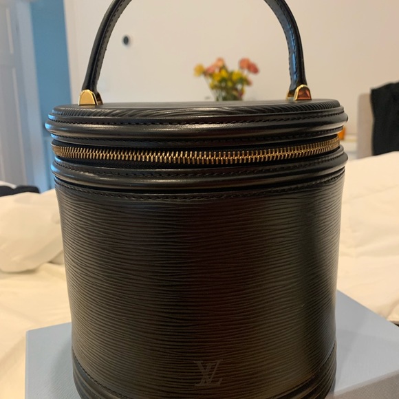 Louis Vuitton Epi Cannes Bag (Vintage) - Picture 2 of 7
